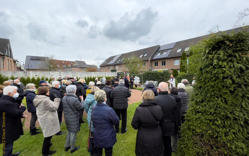 Die Tuppies verabschiedeten sich von Elfi Jankowski.; Foto: Tuppenhof